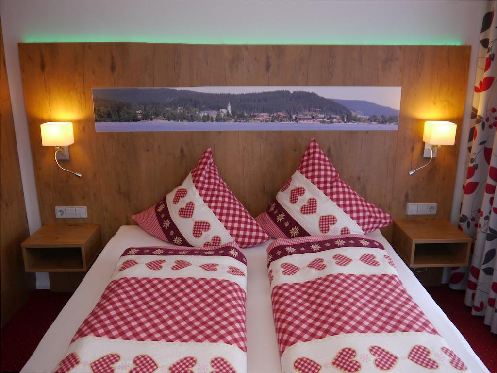 Gaestehaus Cafe Heck Titisee Phòng bức ảnh