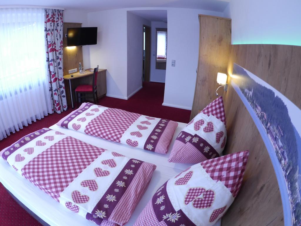 Gaestehaus Cafe Heck Titisee Phòng bức ảnh